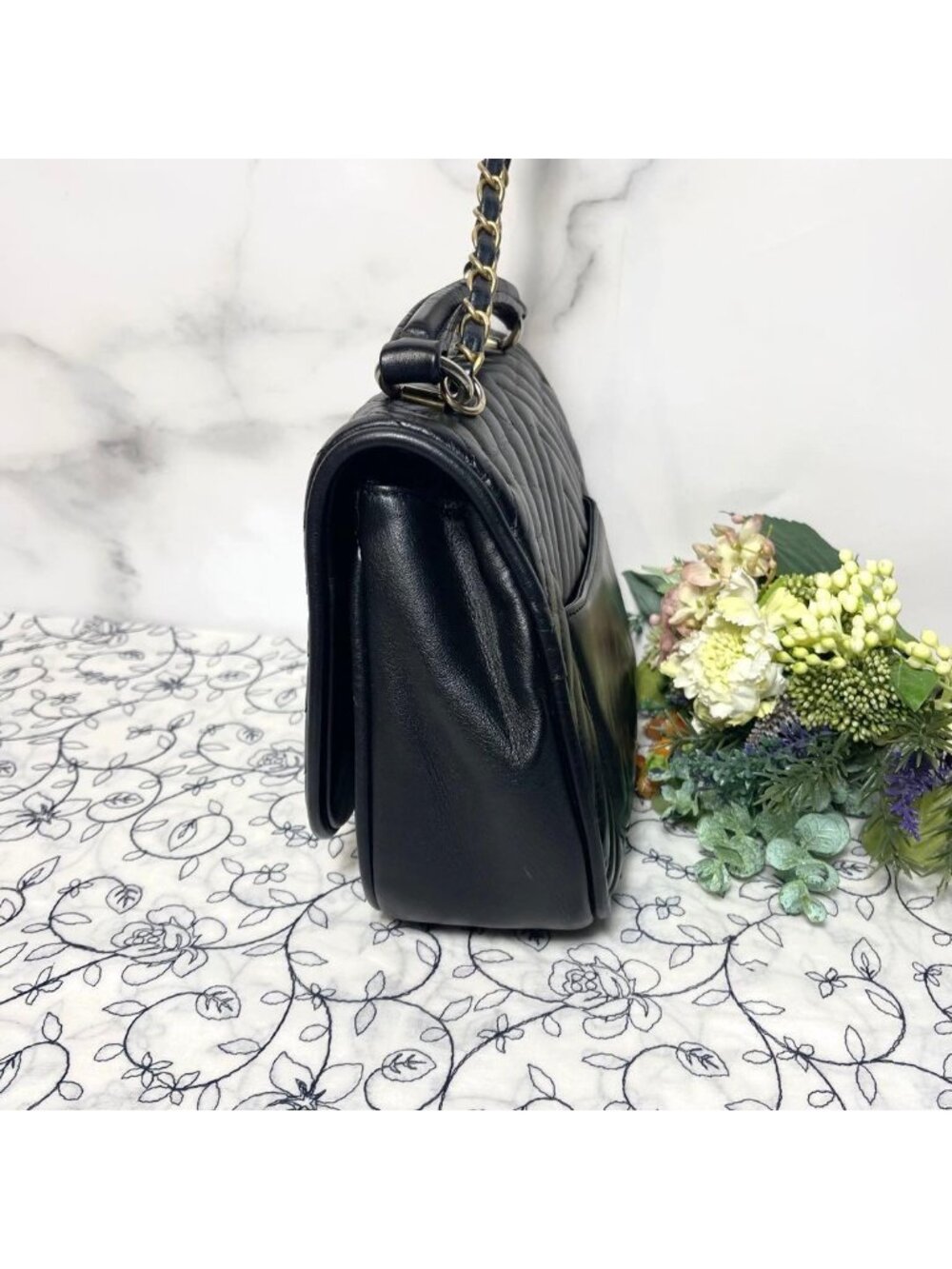 Chanel 2-Way Chevron Chain Shoulder Bag - Picture 6 of 15